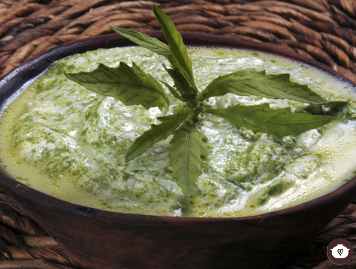 Queso en salsa de epazote