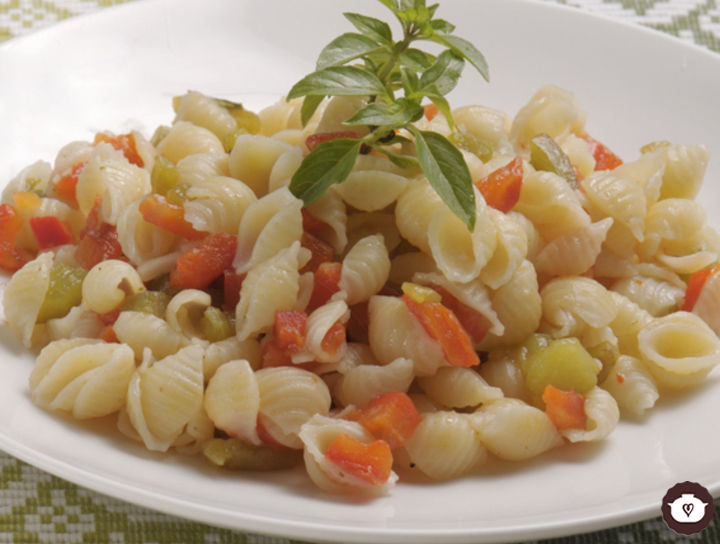 Ensalada de pasta banderita