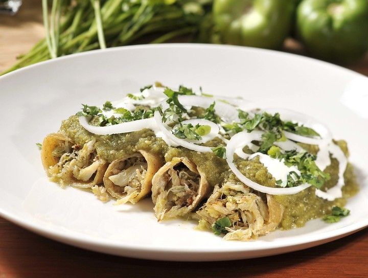 Enchiladas Verdes A Base De Jamn De Pechuga De Pavo