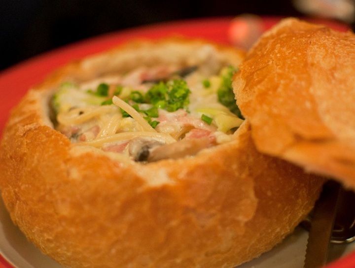 L'adulazione alla carbonara
