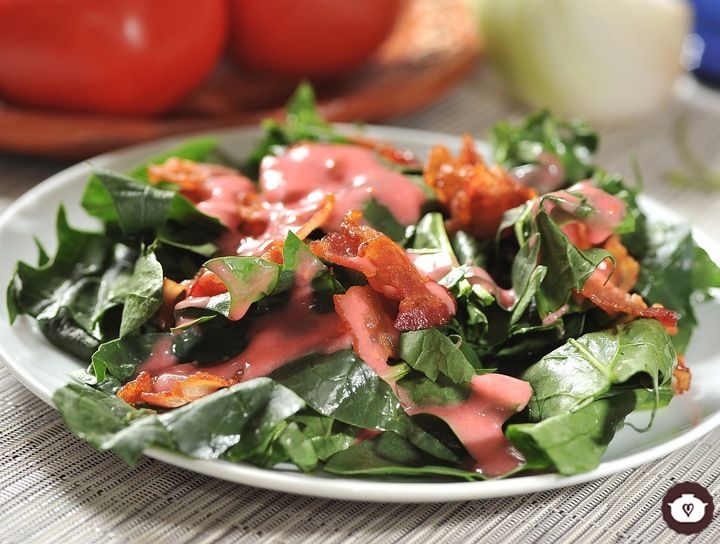 Ensalada de espinacas con aderezo de frambuesa