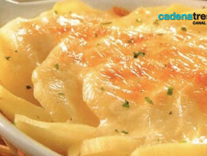 Papas al horno gratinadas