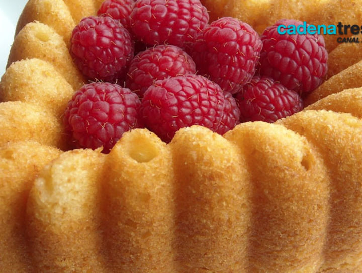 Bundt cake de limón