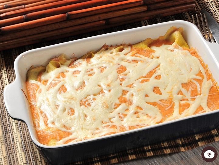 Crepas rellenas de espinacas y champiñones