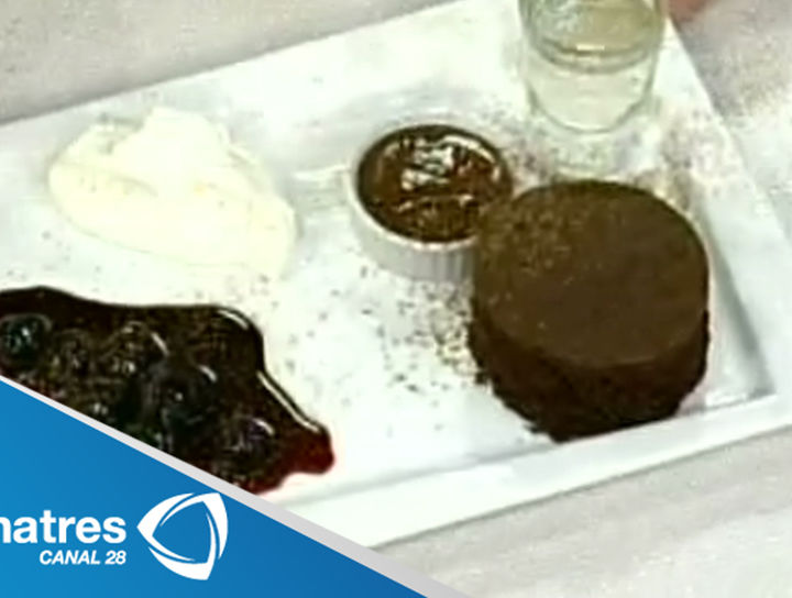 Pastel selva negra desconstruido