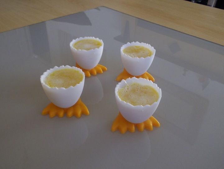 Huevos poche falsos (rico postre)