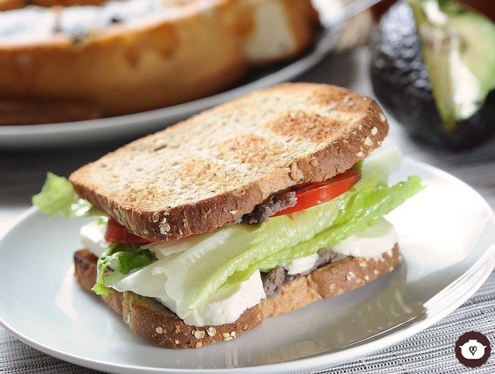 Sándwich de frijol y queso