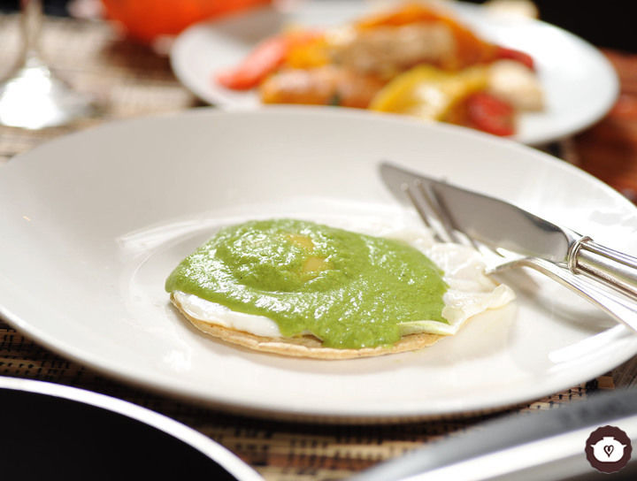 Huevos estrellados verdes