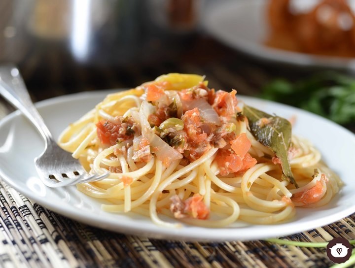 Espagueti con atún a la veracruzana