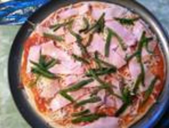 Pizza de jamón con rajas