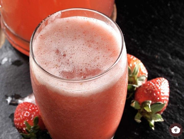 Agua de fresa