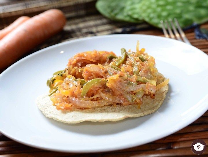 Tinga de zanahoria y nopal