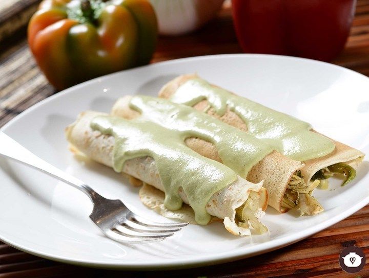Crepas de pollo con poblano