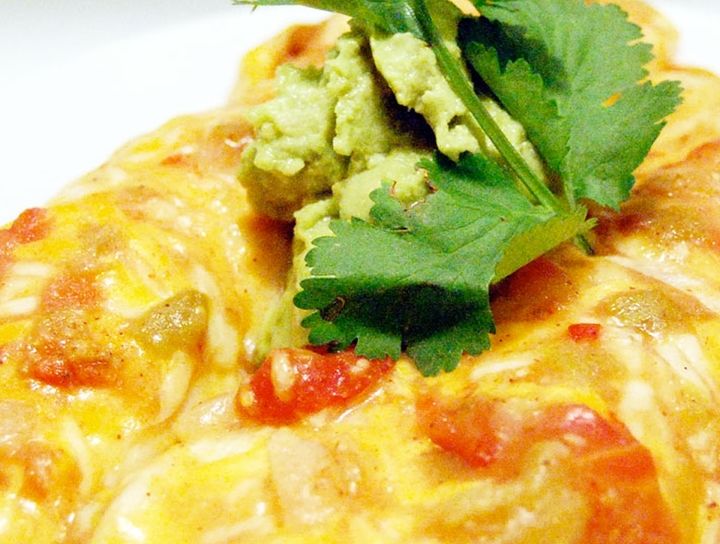 Queso Oaxaca en salsa verde