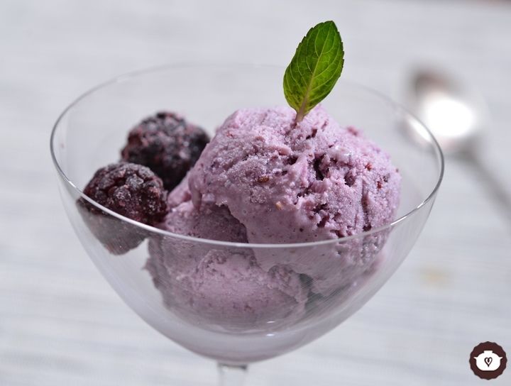 Nieve de frutos rojos