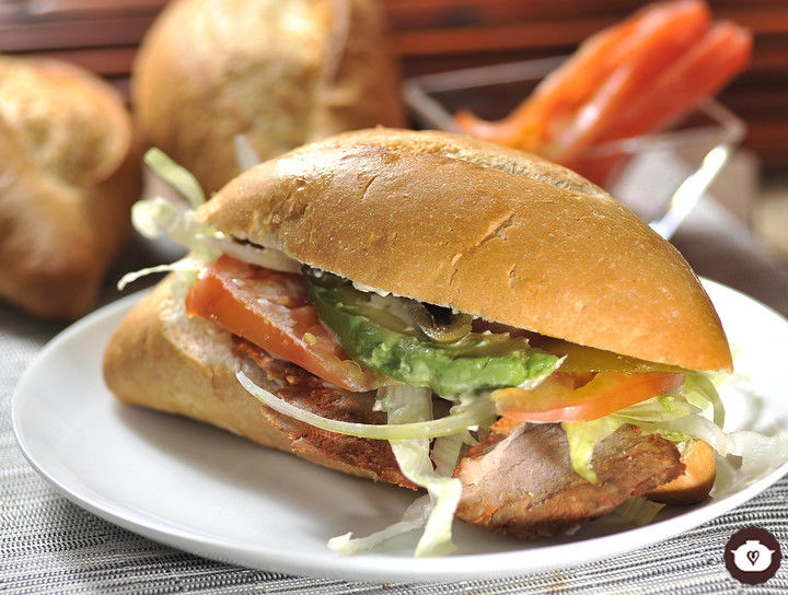 Torta de pierna con aguacate