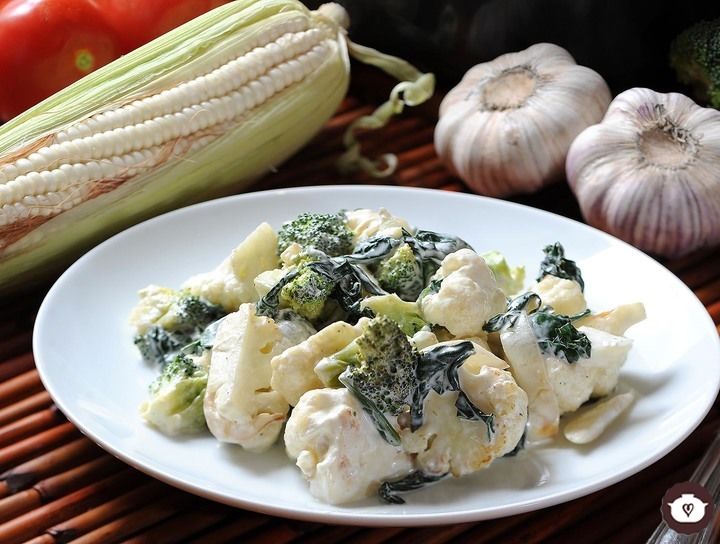 Brócoli, coliflor y espinaca a la crema