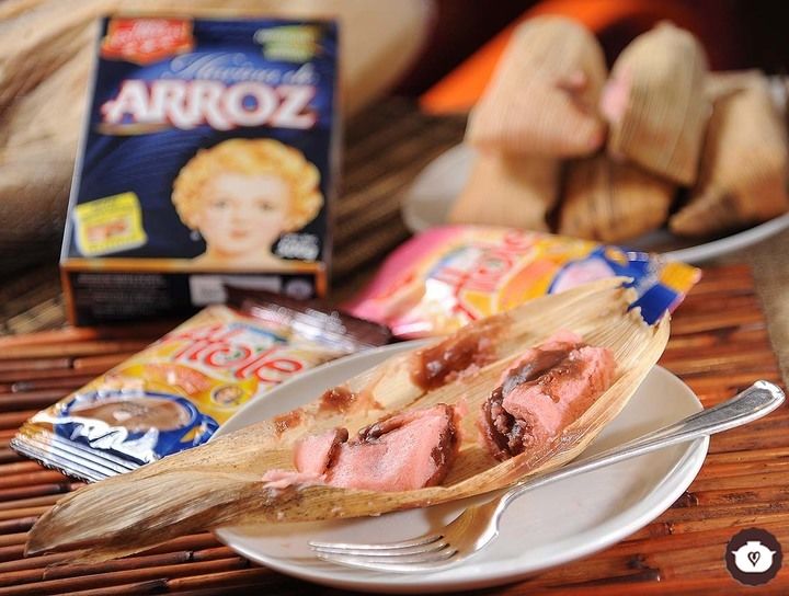 Tamales de fresa con relleno de chocolate
