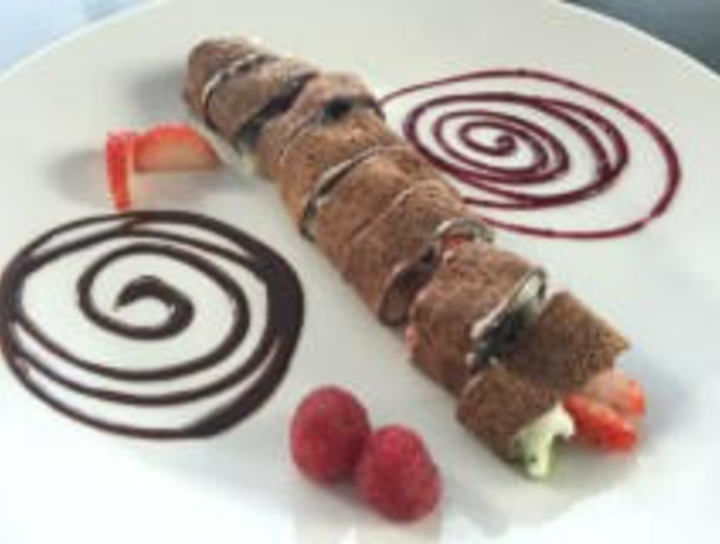 Sushi de frutas y queso