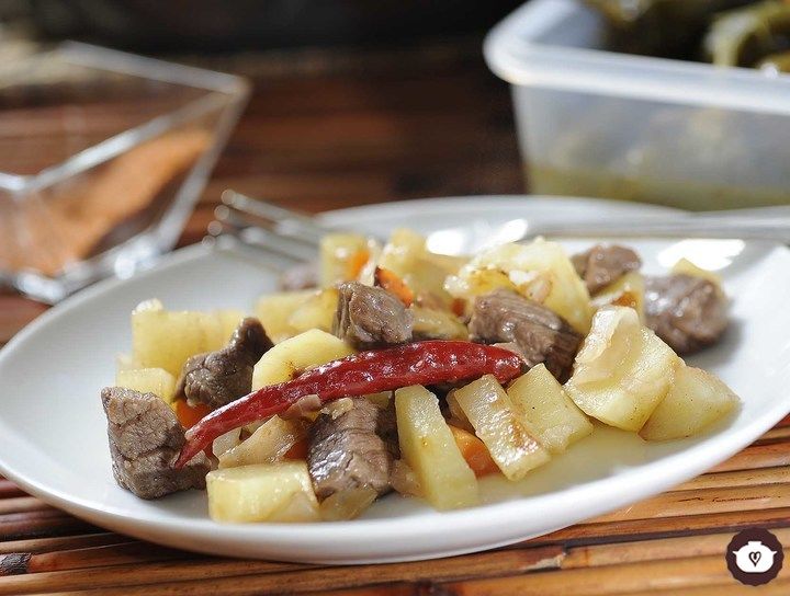 Papas con carne de res