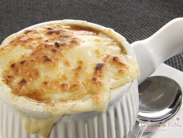 Sopa de cebolla con queso
