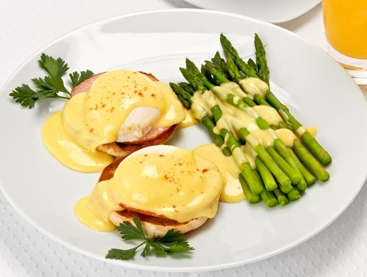 Huevos benedictinos