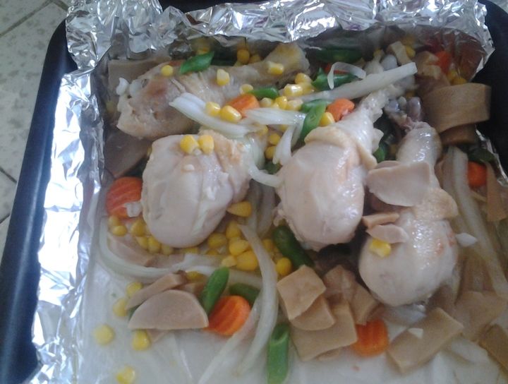 Pollo con champiñones y verduras