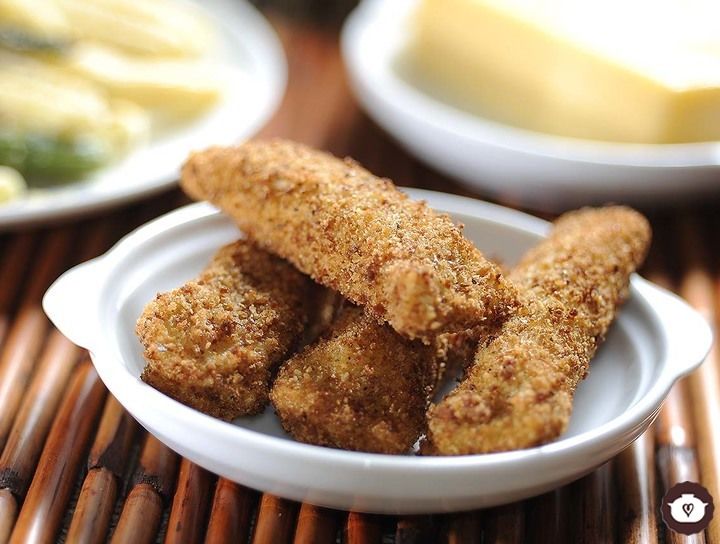 Palitos de queso empanizado