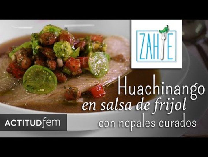 Pescado en salsa de frijol con nopalitos curados