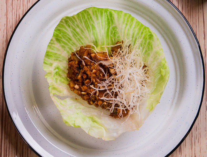 Tacos de lechuga chinos