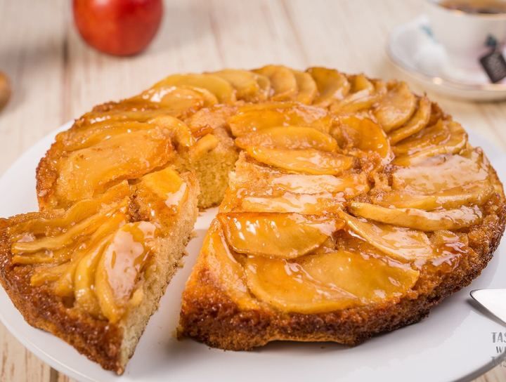 Pastel de manzana invertido