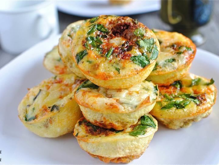Frittata individual de jamón, queso y verduras