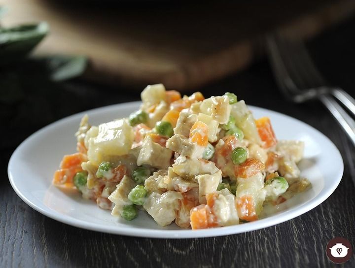 Ensalada fría de pollo con verduras