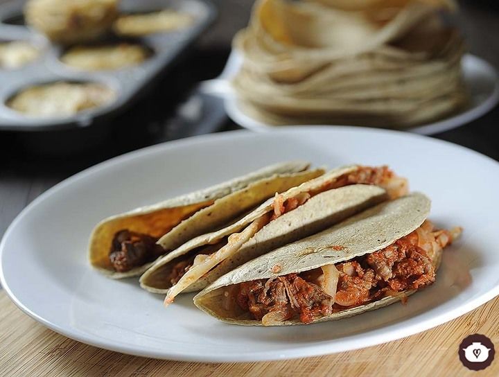 Tacos de carne de res con repollo