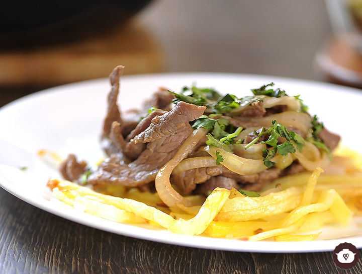 Fajitas de res agridulces con papas