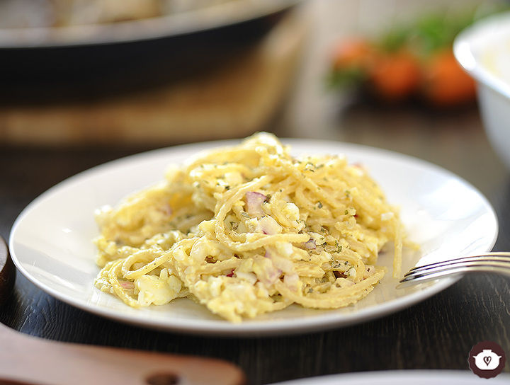Spaghetti con aderezo de rábanos