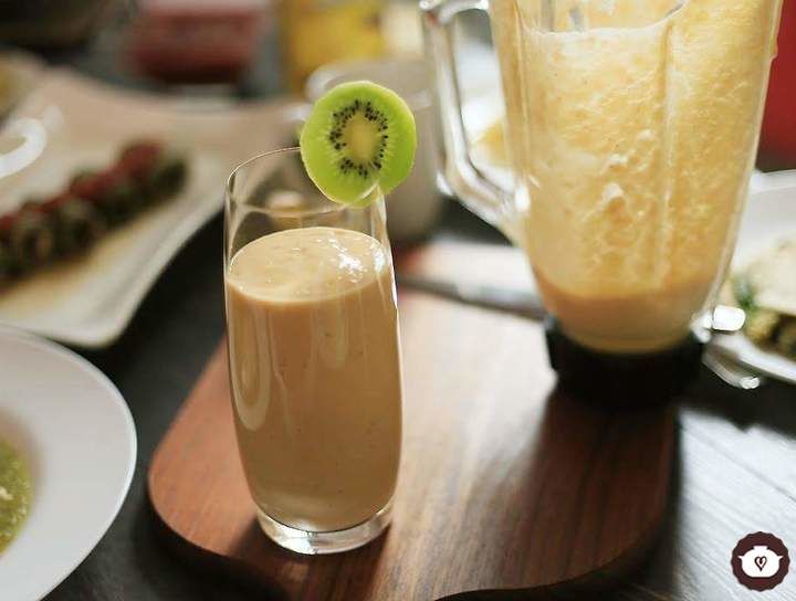 Licuado de frutas tropicales