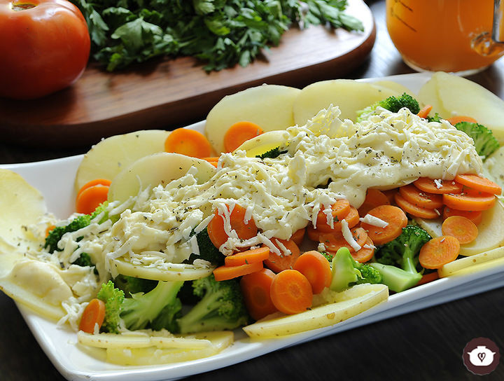 Verduras con salsa blanca