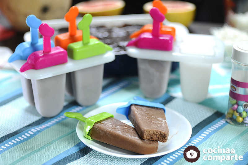 Paletas de chocolate con plátano