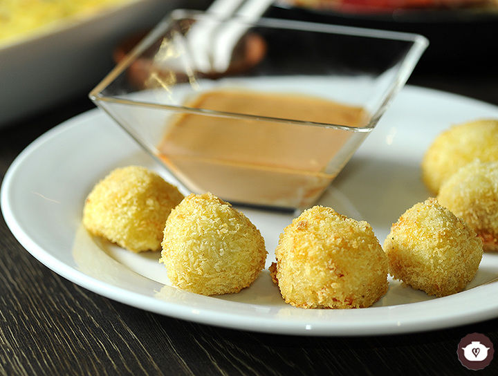 Bolitas de papa rellenas