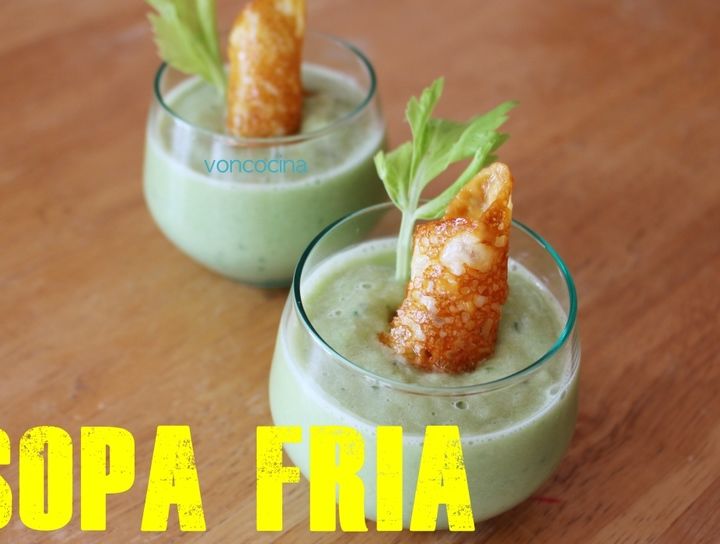 Sopa fría de pepino y aguacate