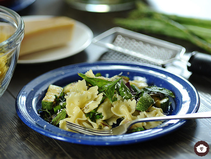 Pasta tibia con verduras