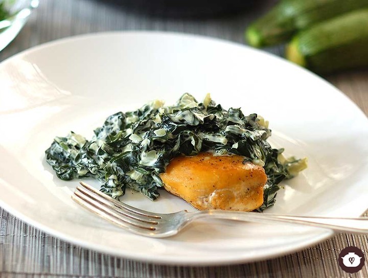 Pechuga de pollo en salsa de espinacas