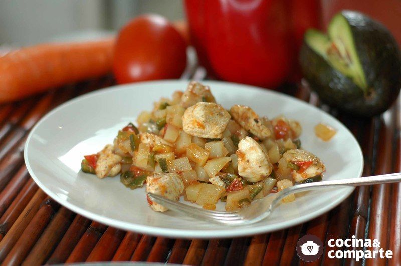 Receta Pechuga de pollo con papas | CyC Receta Pechuga de pollo con papas | CyC