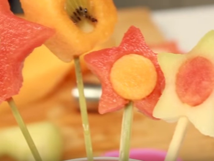 Brochetas de frutas