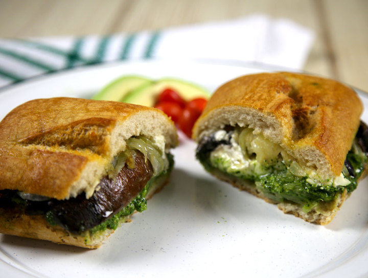 Panini de portobello y pesto
