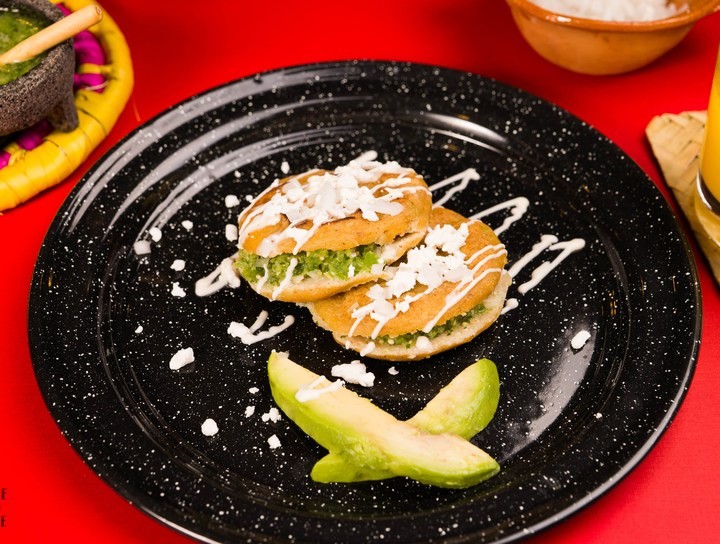 Gorditas de chicharrón