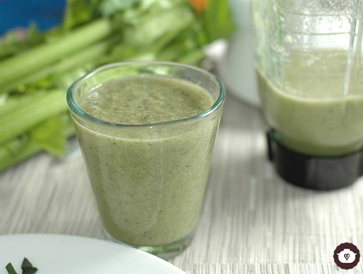 Batido verde de manzana con pepino