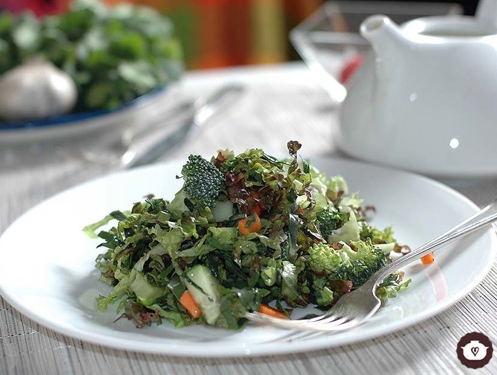 Ensalada de verduras crudas