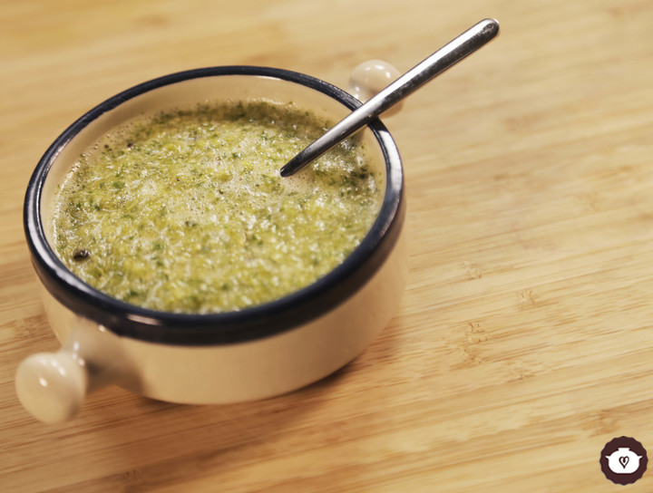Salsa verde con chile manzano